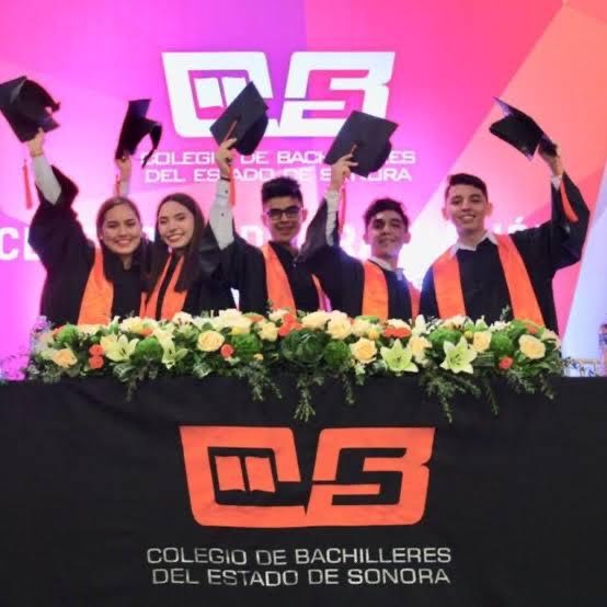 Arriba Cobach a su 45 aniversario con alto prestigio académico nacional