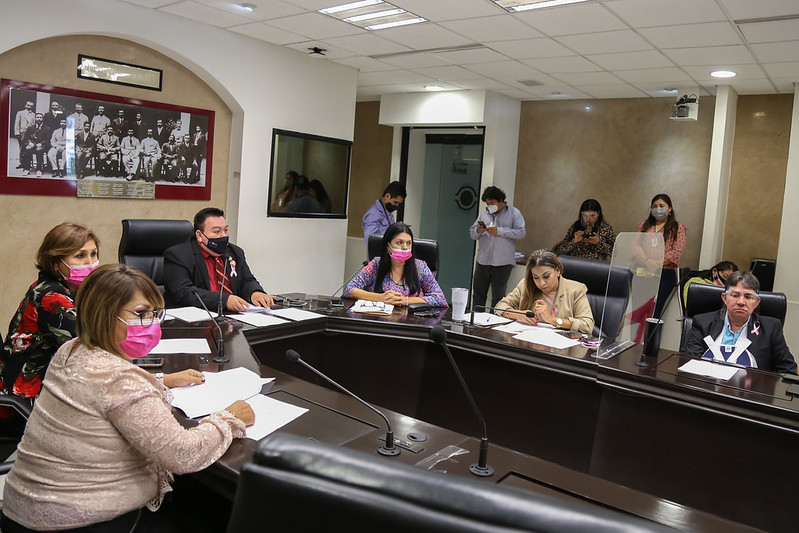 Dictaminan propuestas de planos y tablas de valores unitarios de suelo y de construcción de los municipios