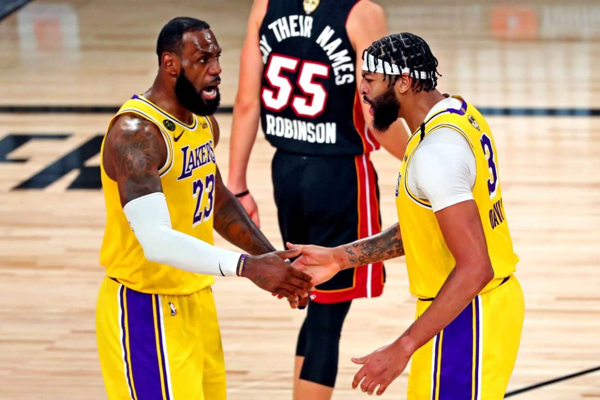 Lakers pegan primero en las finales de la NBA