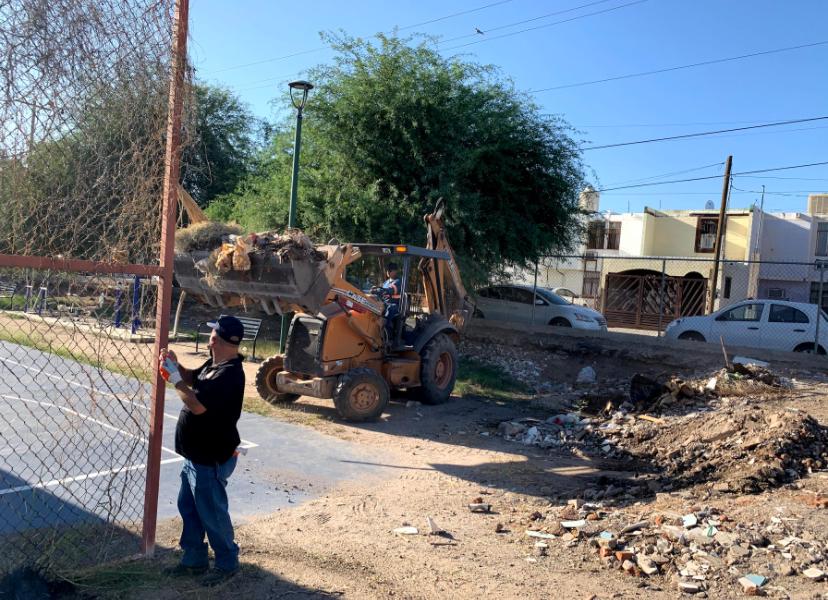 Atienden dependencias municipales solicitudes de intervención en colonias Atienden dependencias municipales solicitudes de intervención en colonias