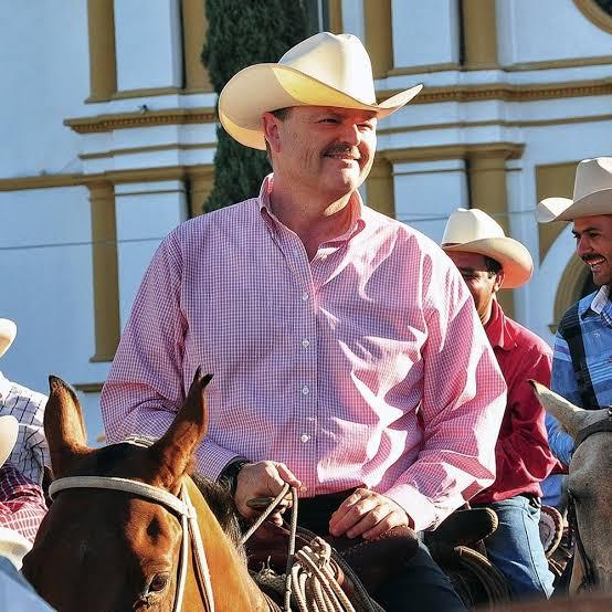 Renuncia al PRI Ernesto «El Borrego» Gándara Renuncia al PRI Ernesto «El Borrego» Gándara