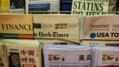 Lección de periodismo en EU ¿cerrar micrófonos a la mentira y falsedad?