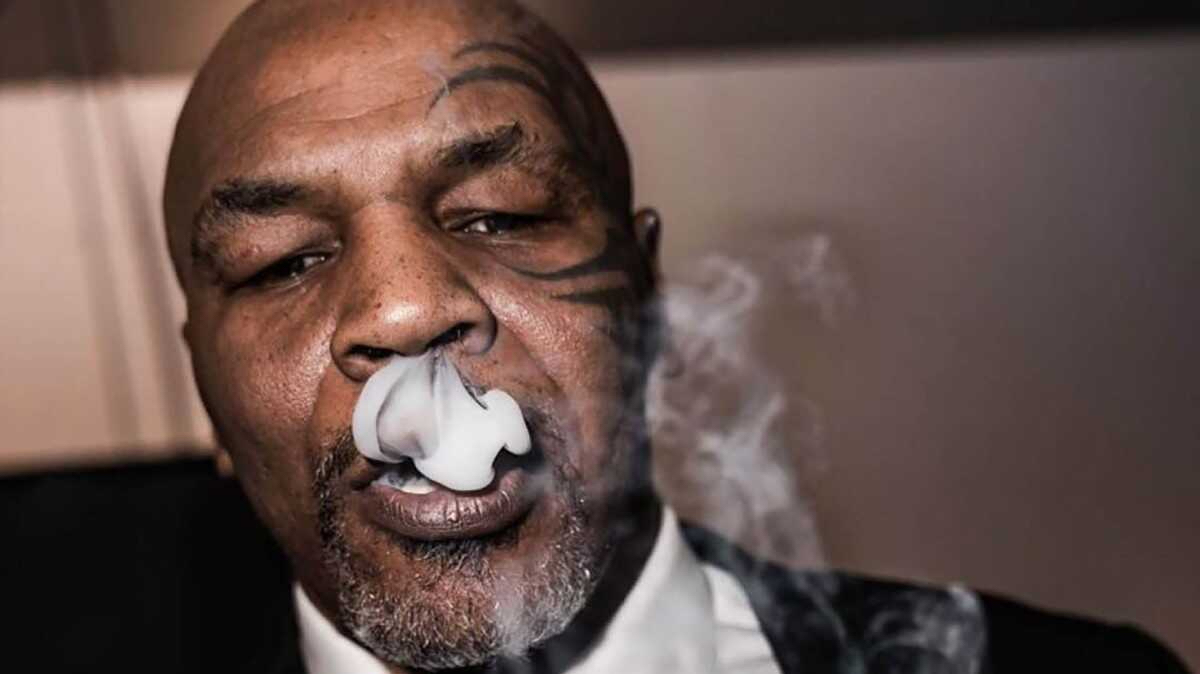 Tyson fumó marihuana antes de su pelea ante Roy Jones Jr.
