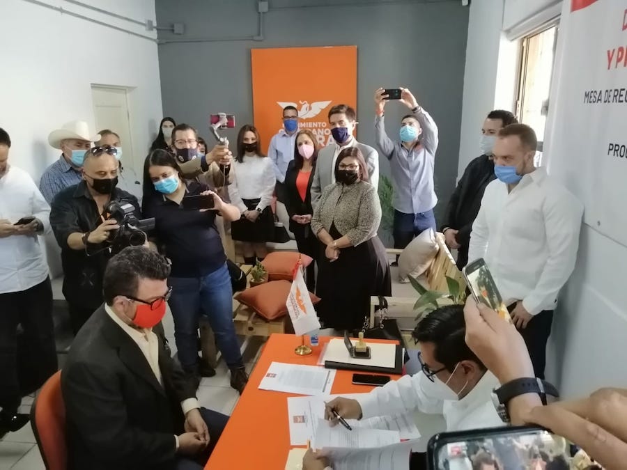 Se registra Ricardo Bours como aspirante a precandidato a la gubernatura ante MC
