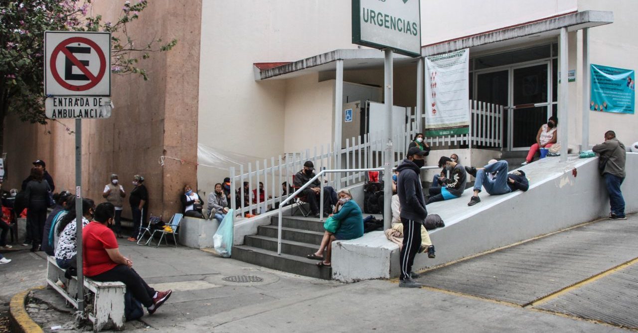Ante saturación de hospitales, Salud pide llamar al 911 para checar disponibilidad