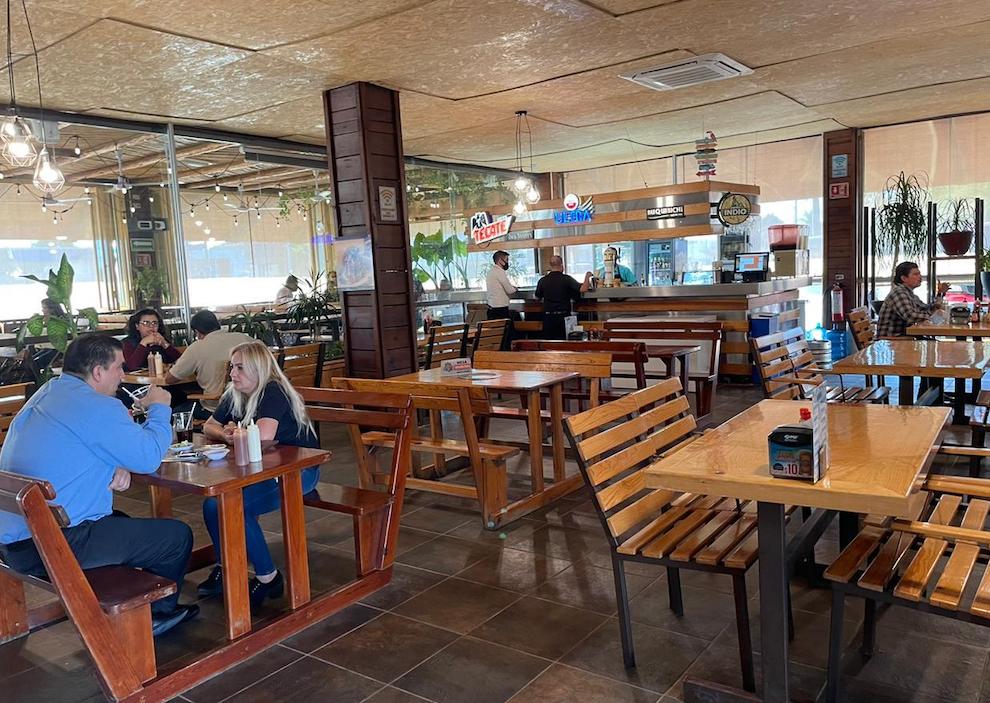 10 amparos han tramitado restauranteros para permanecer abiertos