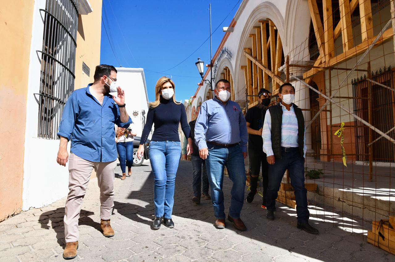 Se benefician alamenses con obras entregadas por la Gobernadora