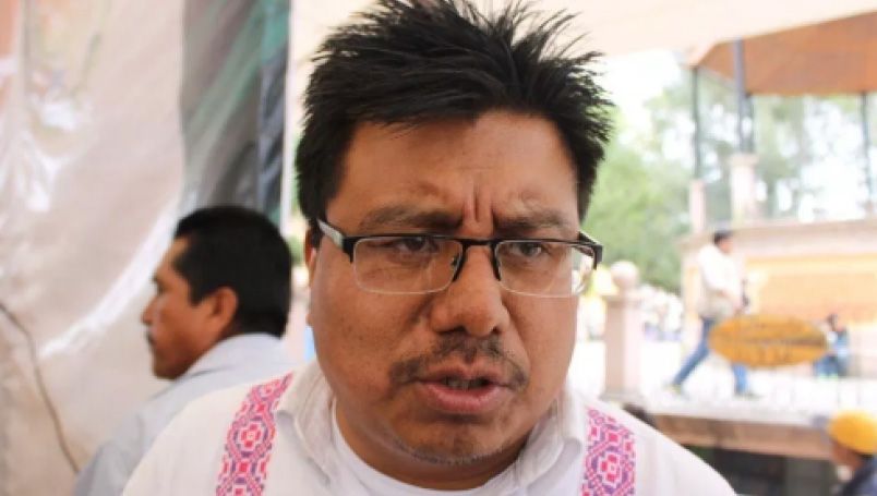 Los yoremes acorralan a Adelfo Regino