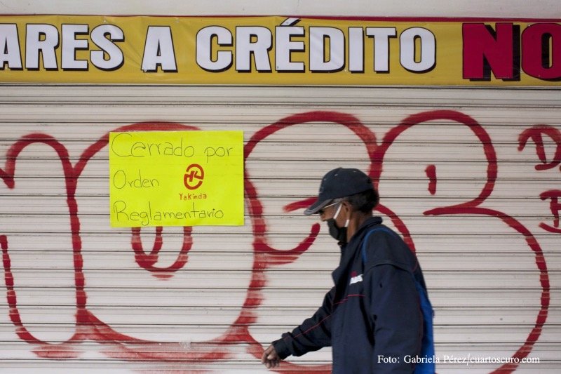 La cuesta de enero incluye muerte, contagios, alza en gasolinas ¡Yupi!