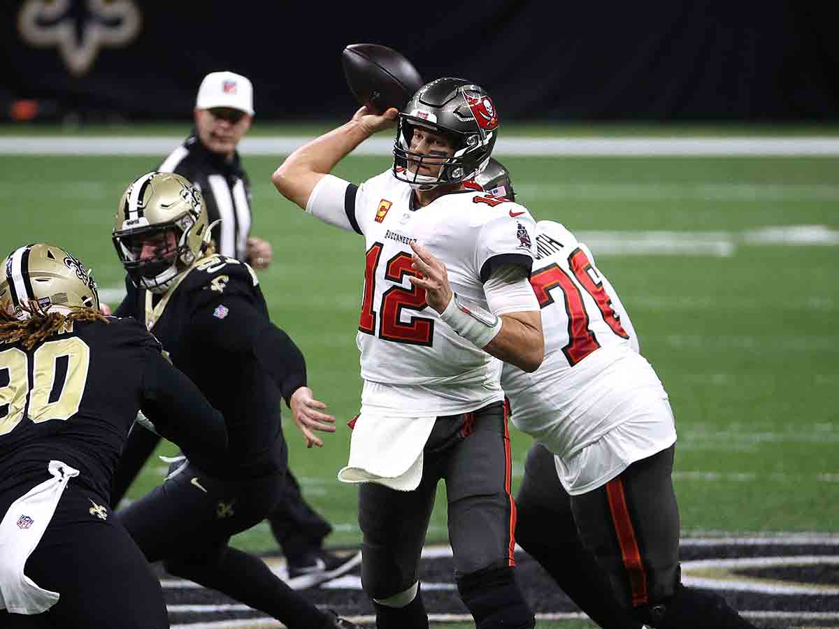 Brady y los Bucaneros zarpan a la final de conferencia