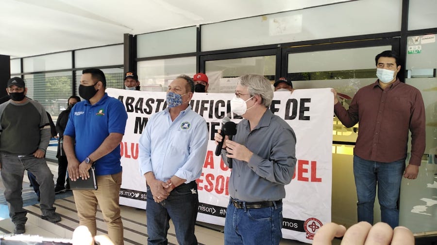 Se quejan maestros el Isssteson, por falta de medicamentos
