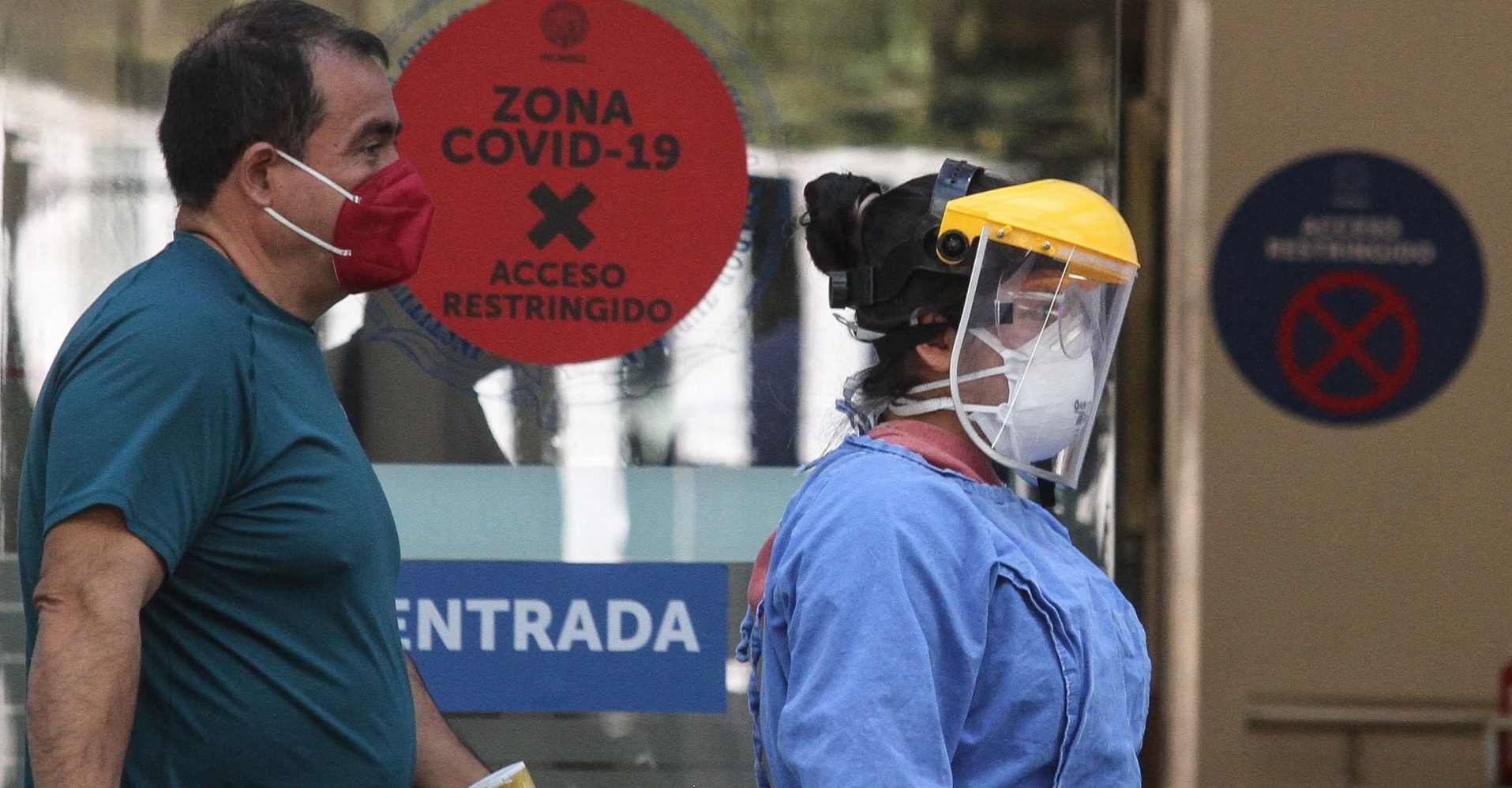 México suma 158 mil 536 muertes por COVID; casos estimados disminuyeron 20%: Salud