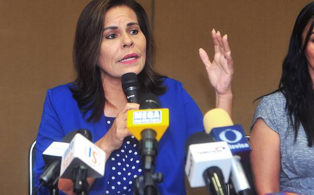Balacera irrumpe reunión vecinal de Sara Valle Balacera irrumpe reunión vecinal de Sara Valle