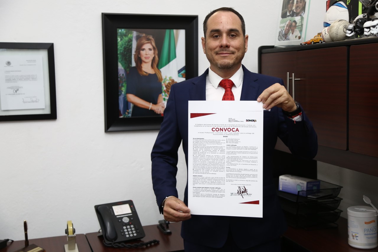 Convoca SEC a conformar jurado calificador para elegir al Profesionista del Año 2020