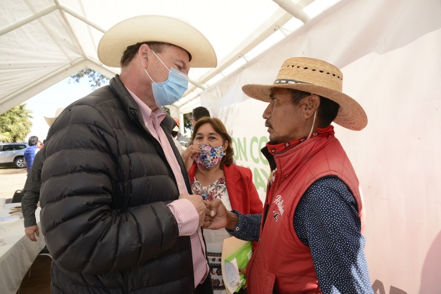 Se compromete el “Borrego” Gándara con los pueblos indígenas del sur