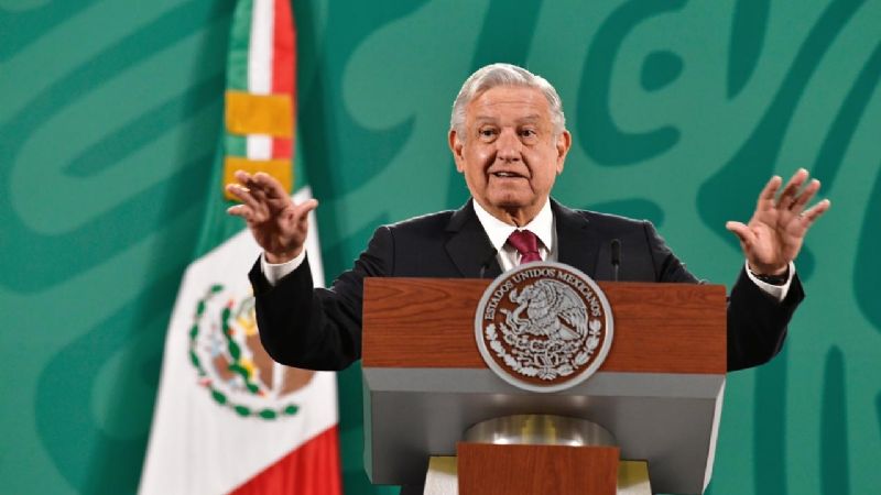 AMLO vuelve a reprochar «violencia» en movilización feminista, pero pide no perseguir a nadie