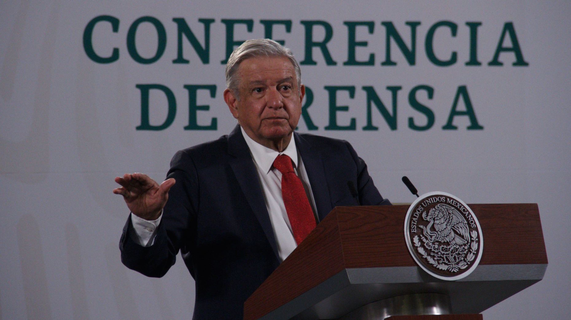 Los delegados que AMLO prometió eliminar no se fueron y le cuestan al erario 500 mdp
