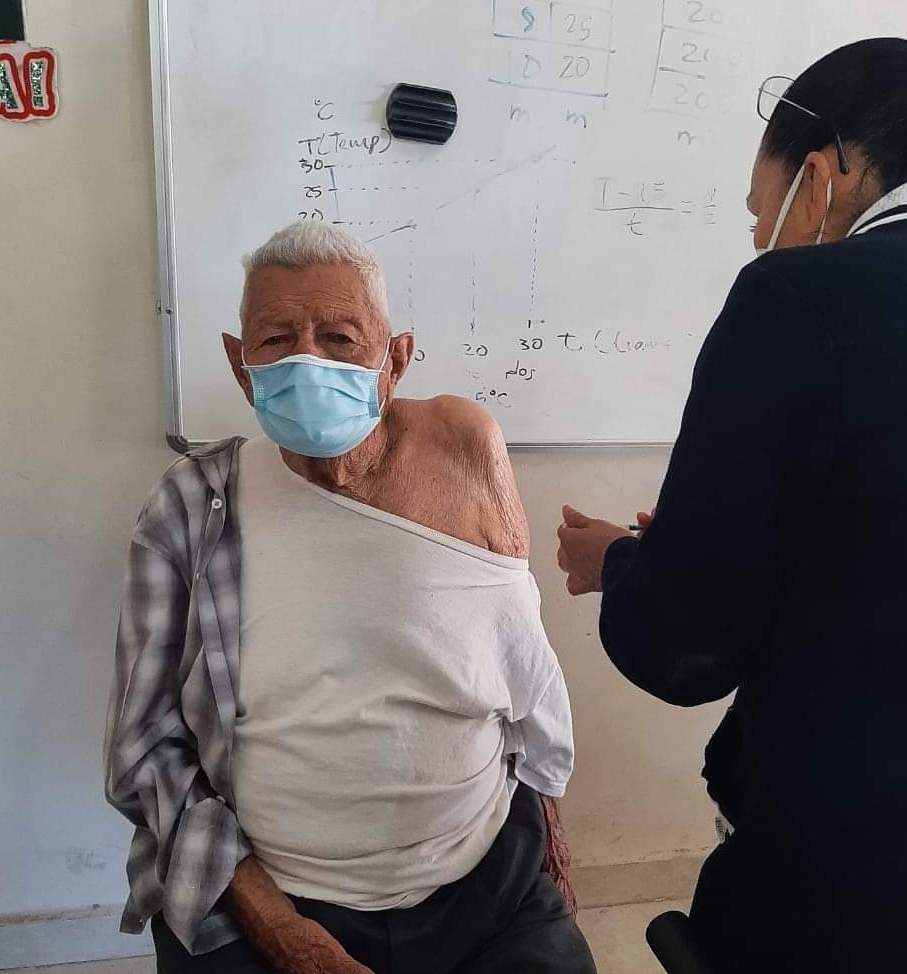 Esta semana se vacunará en Sonora a 125 mil 157 adultos mayores contra COVID-19: Salud