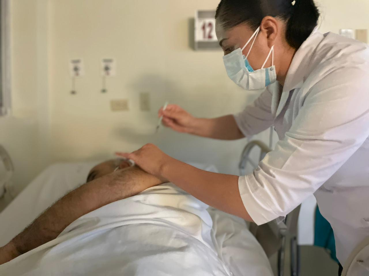 Reciben 67 mil 700 adultos mayores de Hermosillo vacuna contra COVID-19