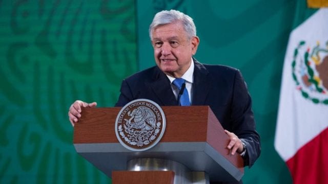 AMLO miente hasta 80 veces en cada conferencia: informe de ONG