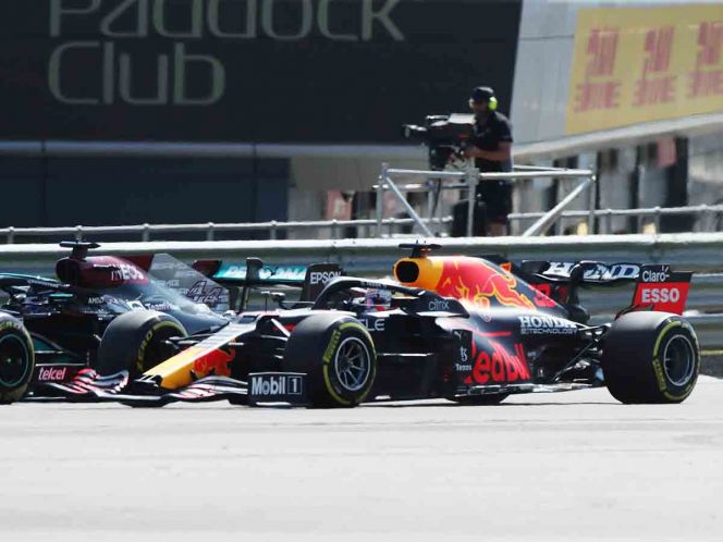 Max Verstappen abandona el GP de Gran Bretaña