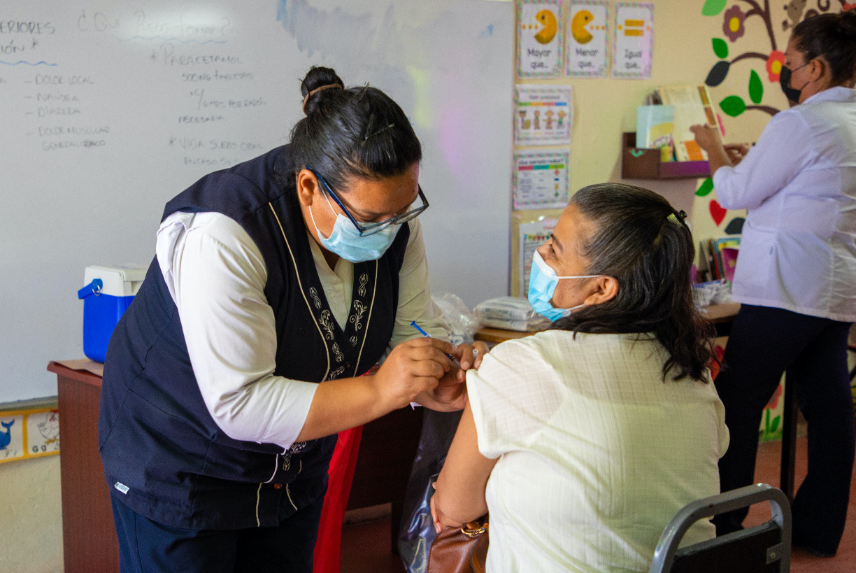 Se han aplicado más 42 mil vacunas contra COVID-19 a personas de 50-59 años en Hermosillo: Salud Sonora
