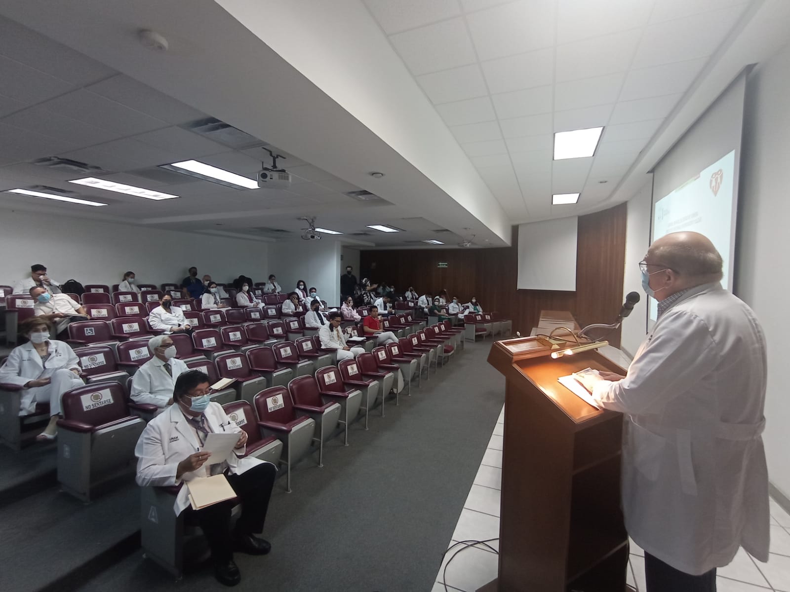 Actualiza HIES a su personal en Infección por Rickettsia