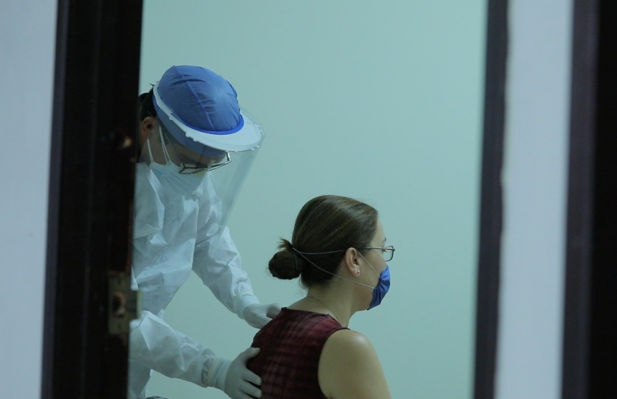Jóvenes pueden sufrir secuelas tras padecer COVID-19: Clausen Iberri Jóvenes pueden sufrir secuelas tras padecer COVID-19: Clausen Iberri