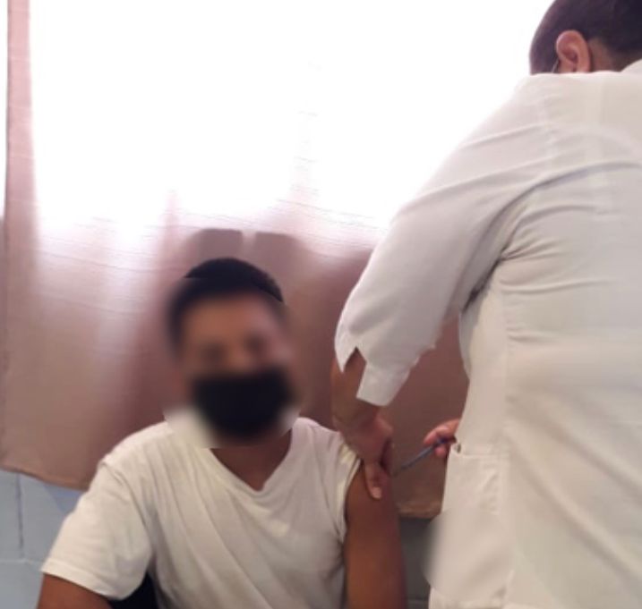 Inicia vacunación contra Covid-19 de jóvenes Itama Sonora
