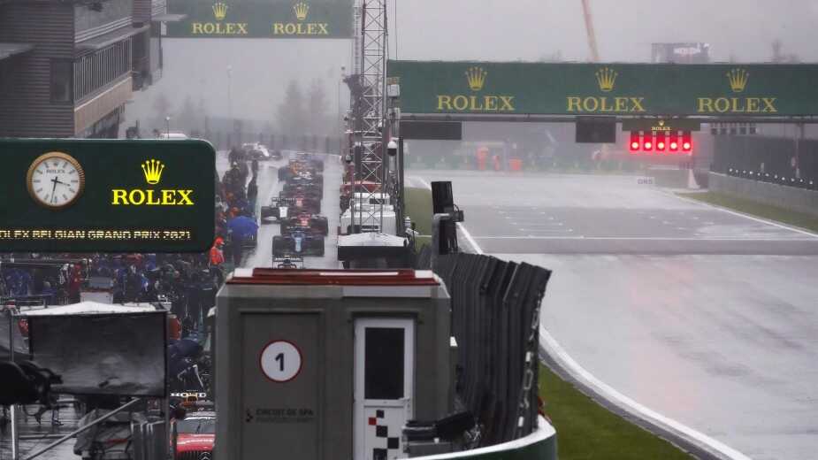 Bandera roja en el Gran Premio de Fórmula 1 en Spa