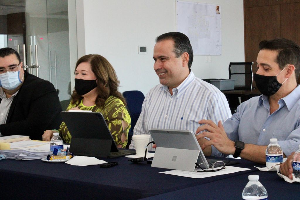 Innovar, ser eficientes, tecnología y crecer proponen asociaciones civiles a Antonio Astiazarán