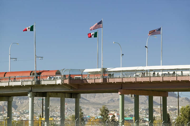 EU extiende otro mes cierre parcial de frontera