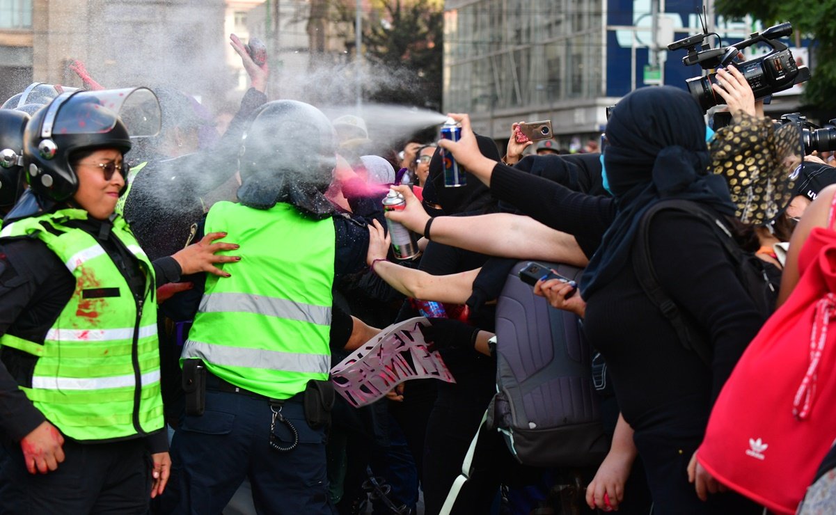 ¿Por qué a marchas de mujeres envían cientos de policías?