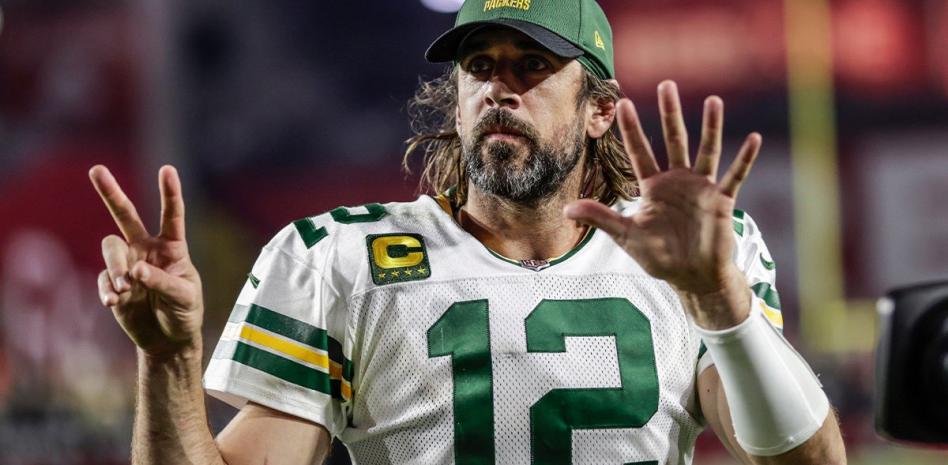 Rodgers y la defensiva de Empacadores, quitan el invicto a Cardenales
