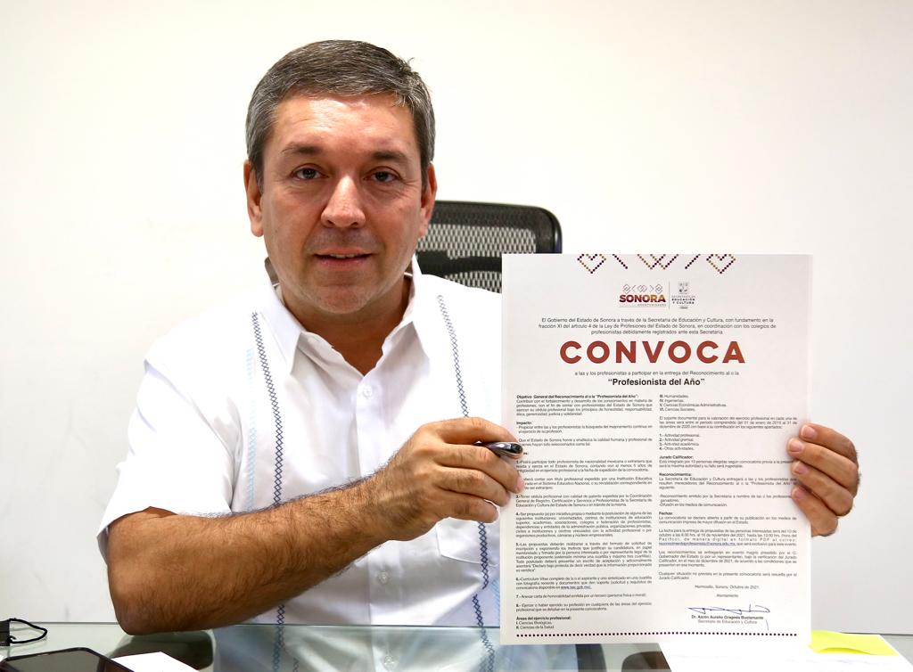 Convoca SEC a participar en la entrega del Reconocimiento “Profesionista del Año”