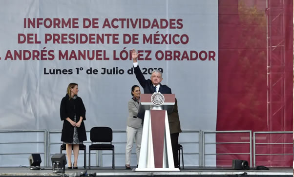 El “checador” tras las empresas fantasma de los eventos del presidente