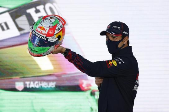 «Checo» Pérez se dice listo para subir al podio el domingo