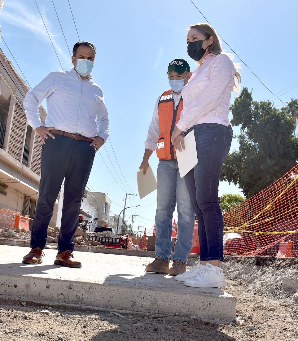 Supervisa Toño Astiazarán rehabilitación del crucero de Galeana y Doctor Pesqueira Supervisa Toño Astiazarán rehabilitación del crucero de Galeana y Doctor Pesqueira