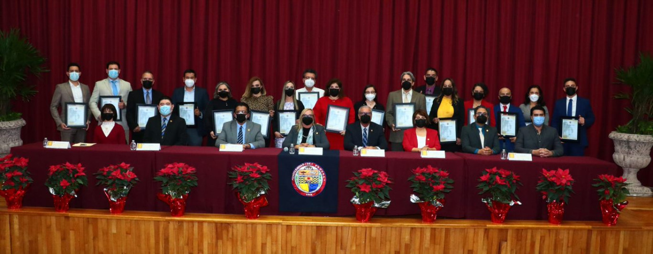Entrega Unison Premios Anuales a trabajadores, académicos e investigadores distinguidos Entrega Unison Premios Anuales a trabajadores, académicos e investigadores distinguidos
