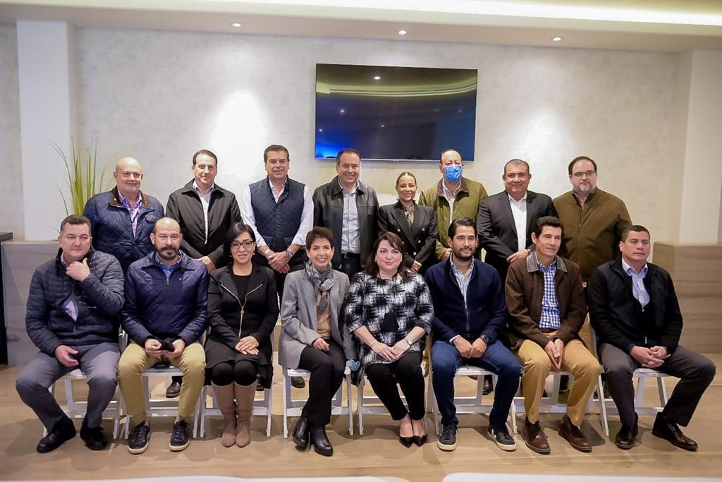 Detalla Toño Astiazarán con empresarios plan de fortalecimiento financiero del Ayuntamiento
