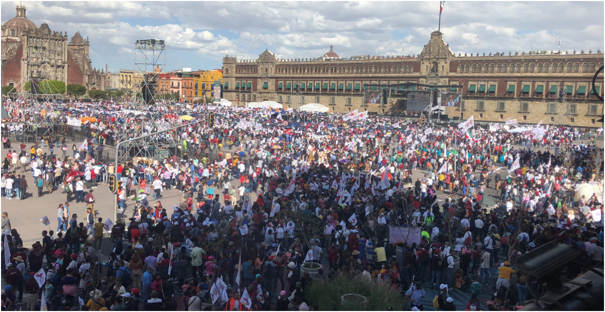 Lealtad, fanatismo ciego y dinero público todo para llenar el zócalo