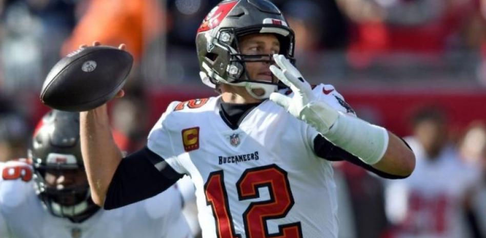 Tom Brady pone fin a una carrera brillante en la NFL