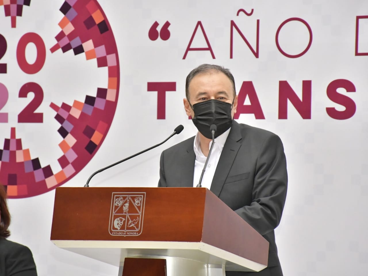 Nos seguiremos ajustando el cinturón sin caer en excesos: Alfonso Durazo