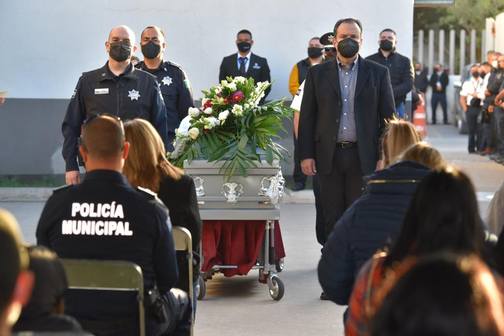 Rinden guardia de honor a policía Ramón Armando Ramírez Moreno
