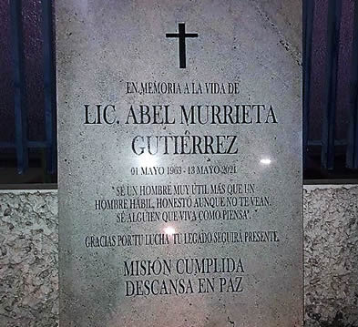 Colocan placa en memoria de Abel Murrieta