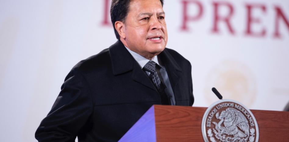 Se impone Ricardo Aldana como líder de sindicato petrolero