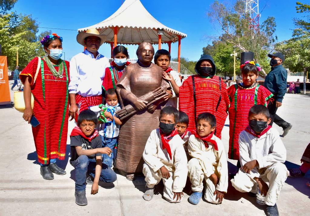 Inaugura IMCA obra “Mujer Triqui” en Poblado Miguel Alemán 