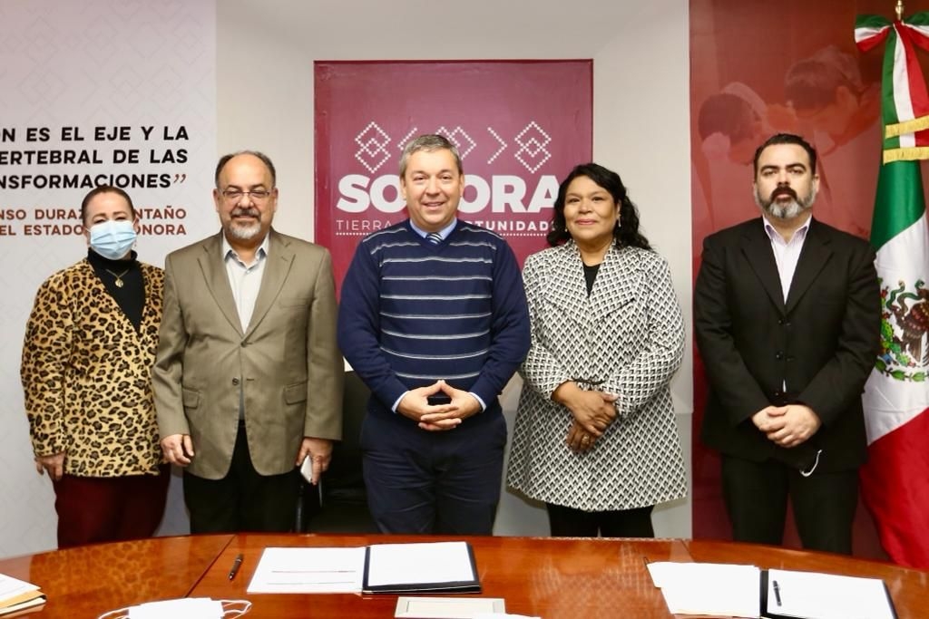 Convoca SEC a universidades a promover planteles libres de plástico de un solo uso