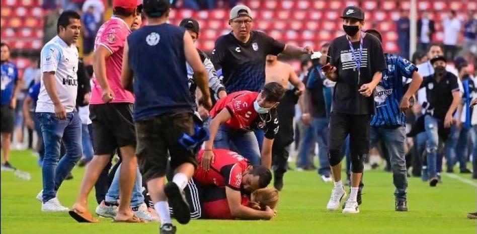 La barbarie se apoderó del Estadio Corregidora