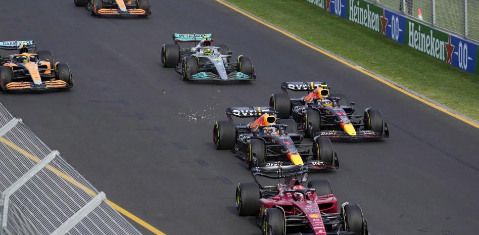 Sergio ‘Checo’ Pérez logra el podio en Melbourne; entra en 2do. lugar